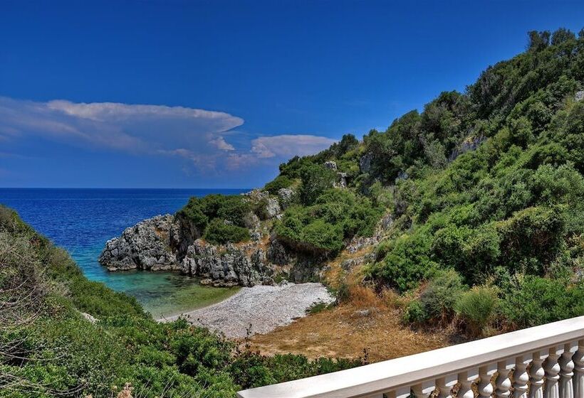 Mikro Nisi Studios & Apartments