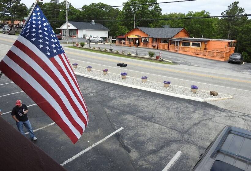 مُتل The Trails Inn