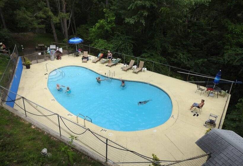 مُتل The Trails Inn