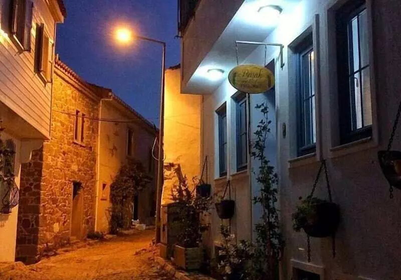 پانسیون Bozcaada Basak Konukevi