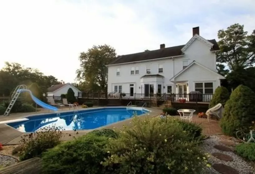 The Dominion House Bed & Breakfast