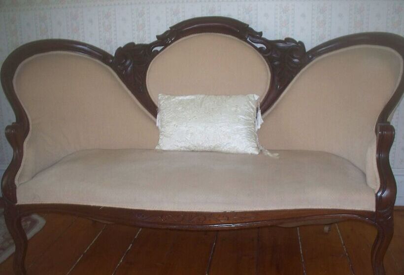 The Dominion House Bed & Breakfast