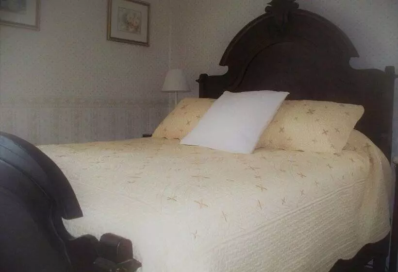 The Dominion House Bed & Breakfast