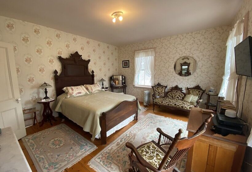 The Dominion House Bed & Breakfast