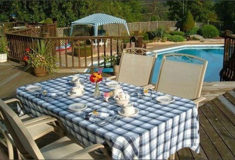 The Dominion House Bed & Breakfast