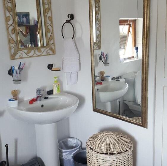 مبيت وإفطار Myrtles Retreat