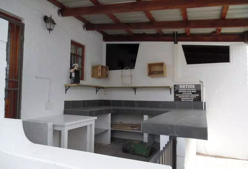 Aamiaismajoitus (B&B) Myrtles Retreat