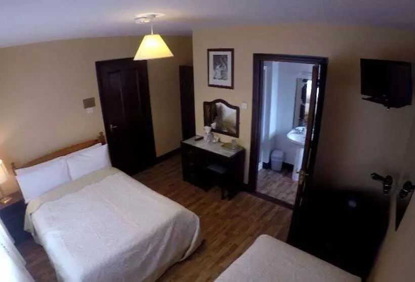 Castleview Golf Course B&b