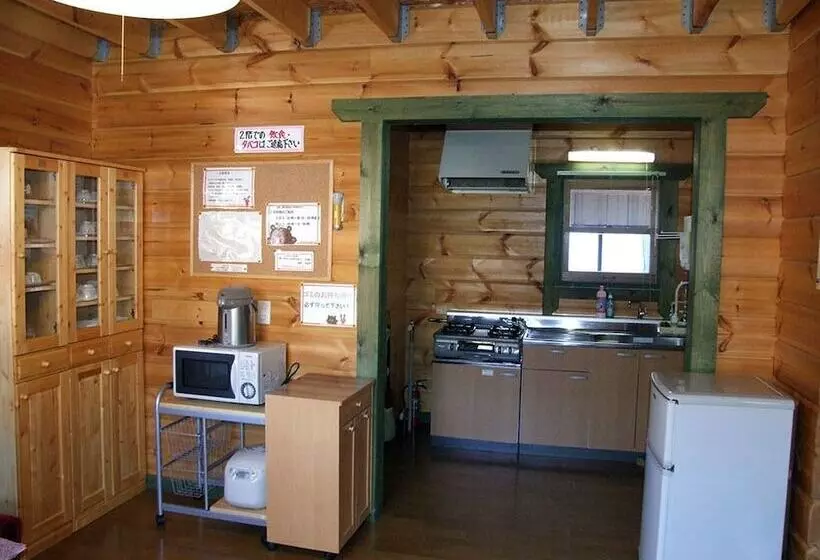 Cottage Primal Stage