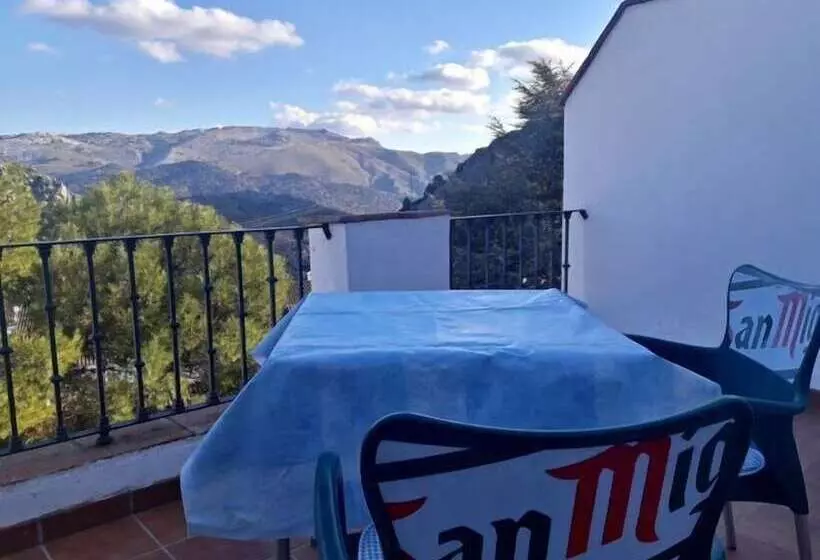 Hotelli Apartamentos Sierra Del Hacho