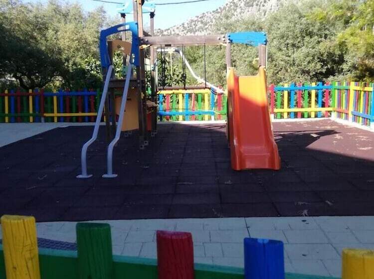 酒店 Apartamentos Sierra Del Hacho