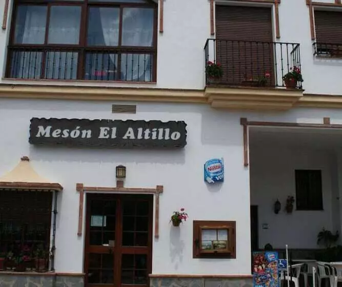 Hotelli Apartamentos Sierra Del Hacho