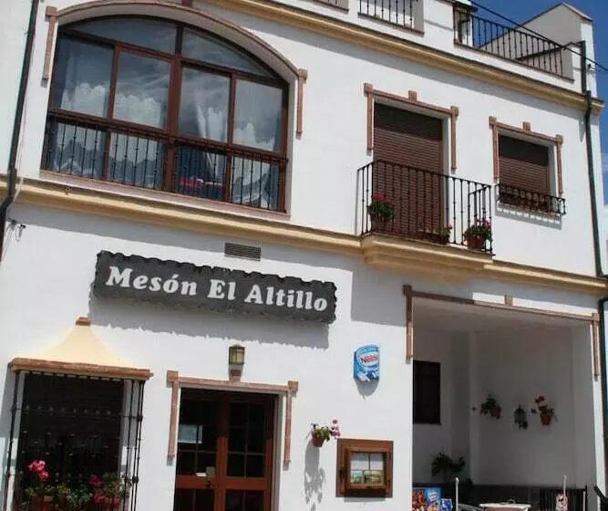 Hotelli Apartamentos Sierra Del Hacho