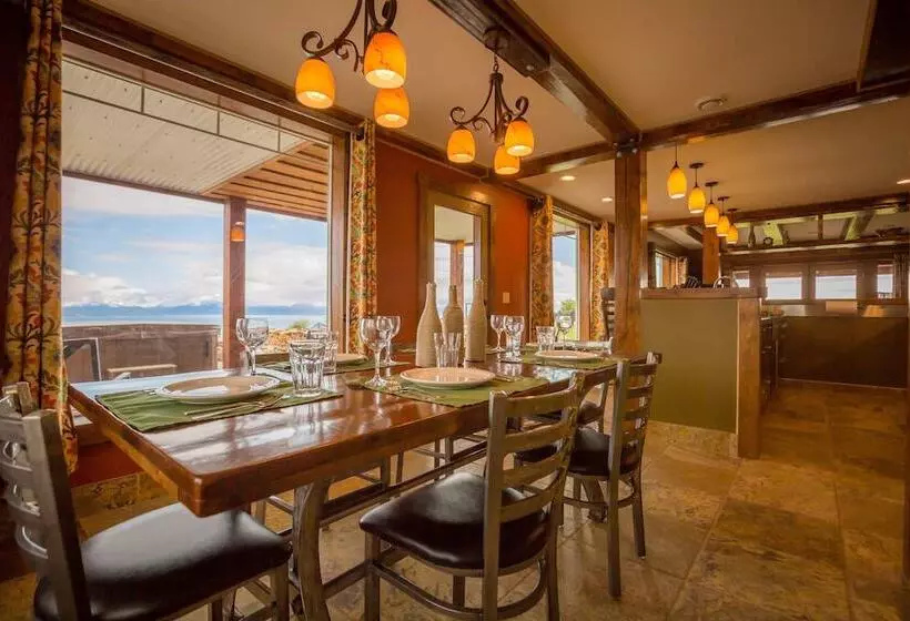 Hotelli Baycrest Lodge