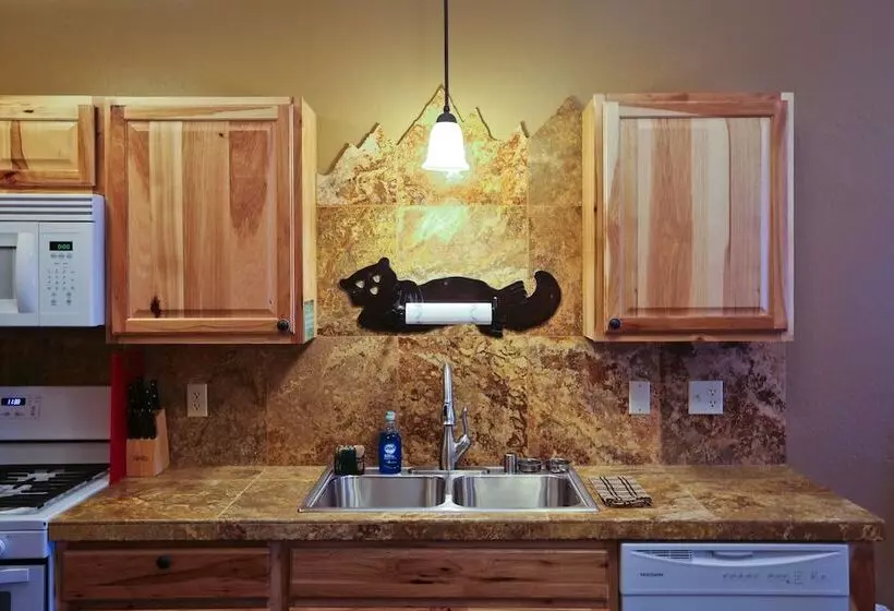 Hotelli Baycrest Lodge