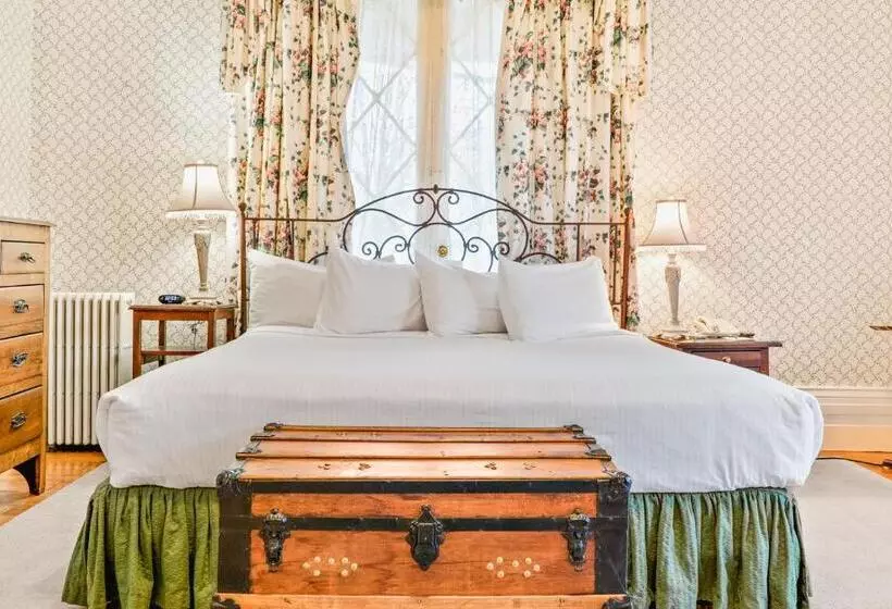 Hotelli Beekman Arms And Delamater Inn