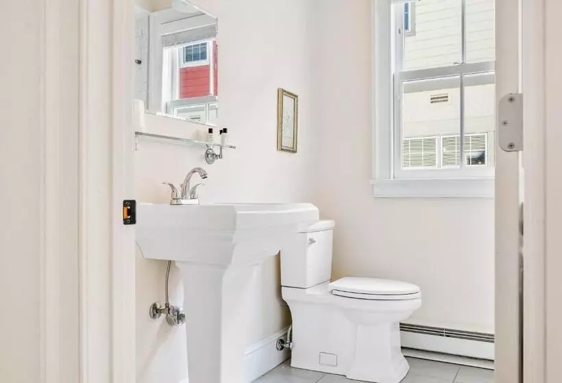 Hotelli Beekman Arms And Delamater Inn