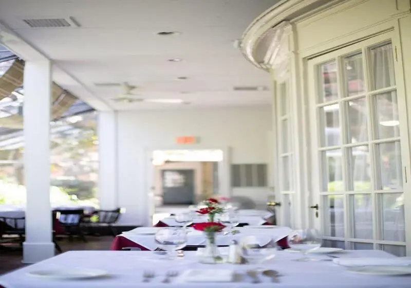 Hotelli Beekman Arms And Delamater Inn