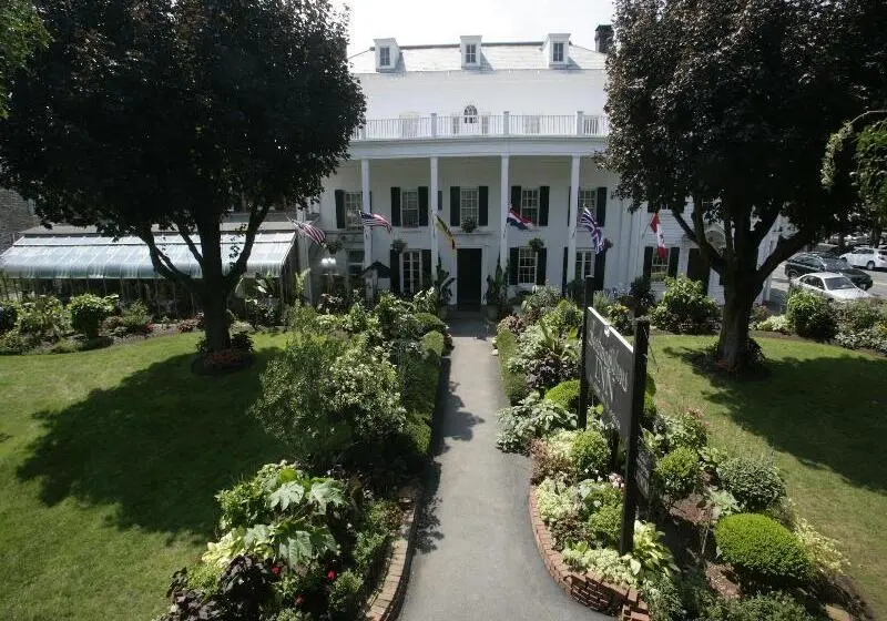 Hotelli Beekman Arms And Delamater Inn