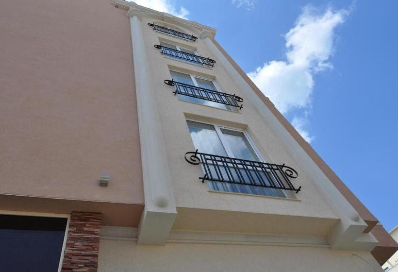 هتل Boutique Suites Rainbow 4