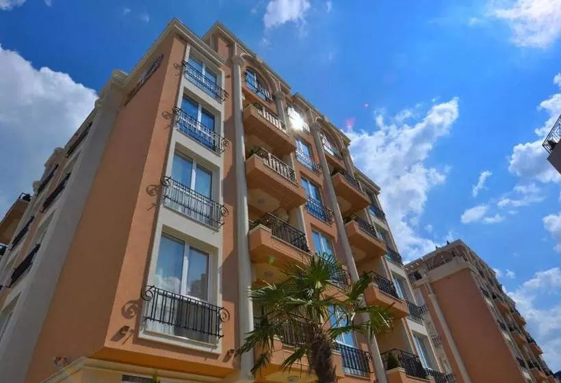 Hotelli Boutique Suites Rainbow 4