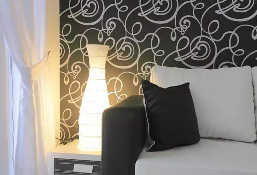 Hotelli Boutique Suites Rainbow 4