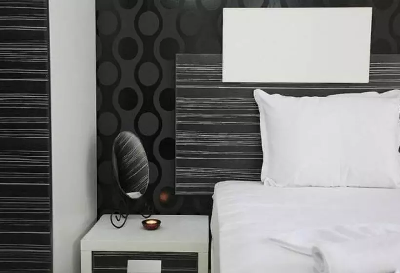 Hotelli Boutique Suites Rainbow 4