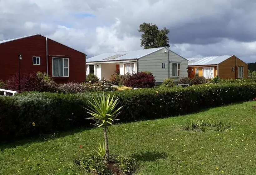 هتل Cabañas Lago Azul