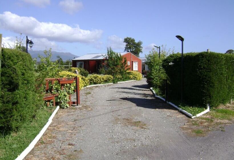هتل Cabañas Lago Azul