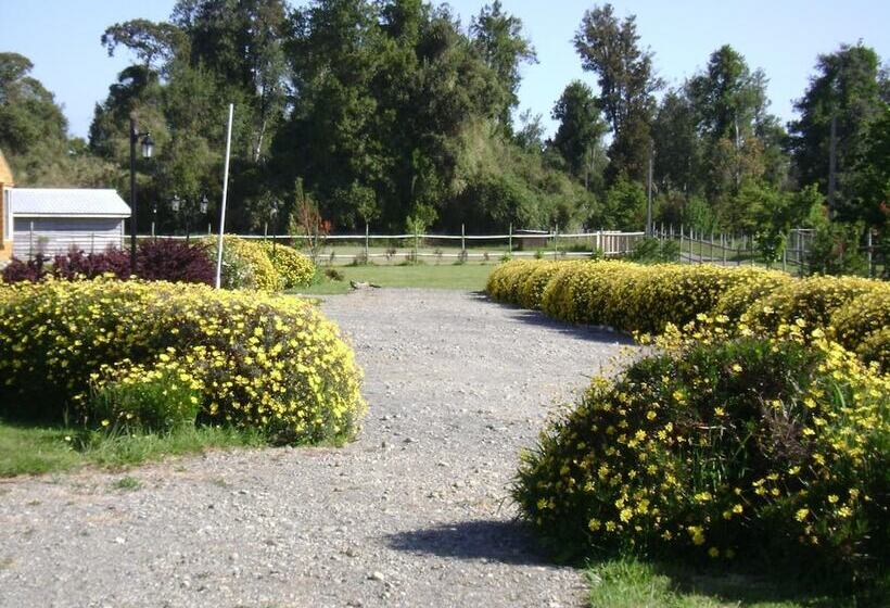 هتل Cabañas Lago Azul