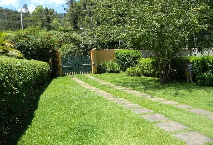 ホテル Chalés Luar Da Serra