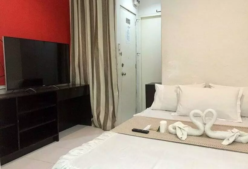 هتل Ellen's Resort Annex