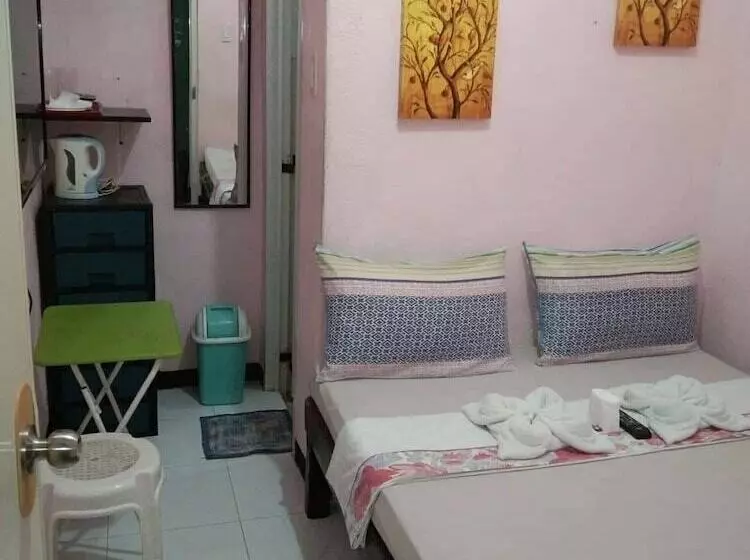 هتل Ellen's Resort Annex