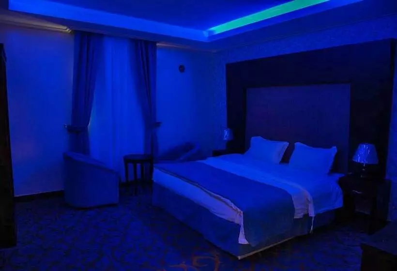 هتل Jolly View Suites