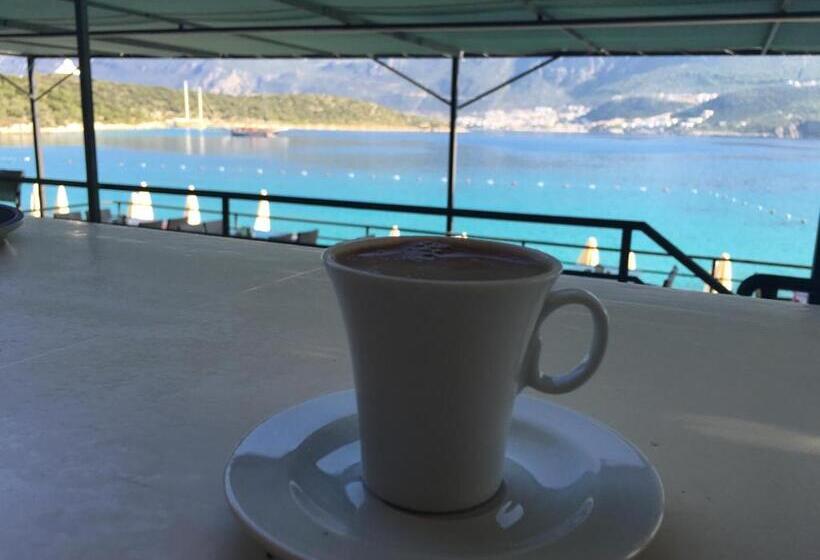 هتل La Moda Beach