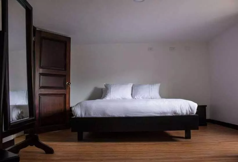 ホテル Las Marianas