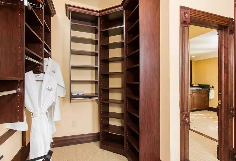 ホテル The Victorian Luxury B&b