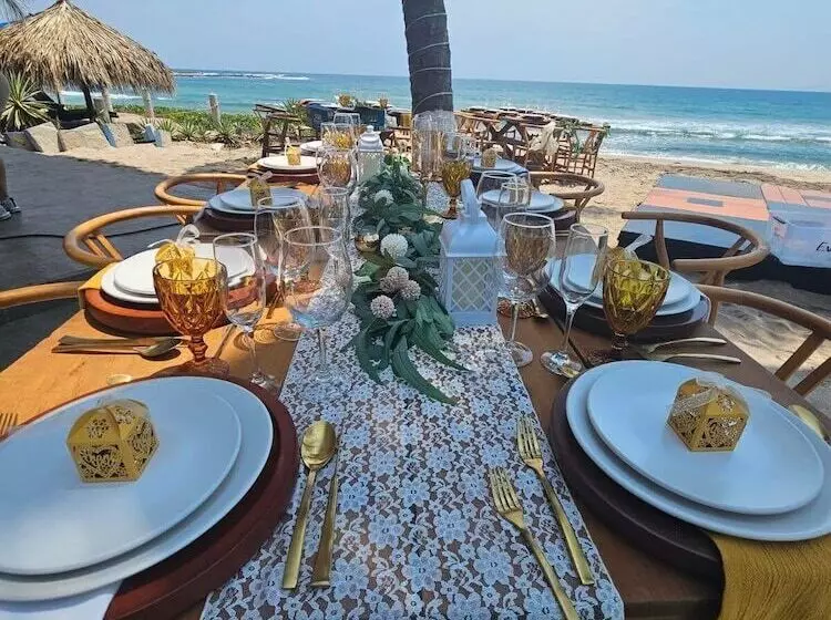 Hotelli Tronco Bay Inn