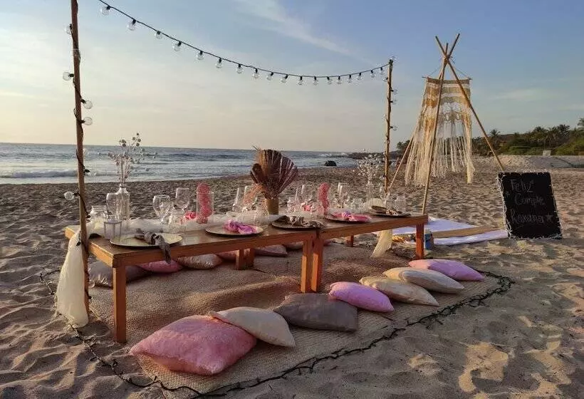 Hotelli Tronco Bay Inn