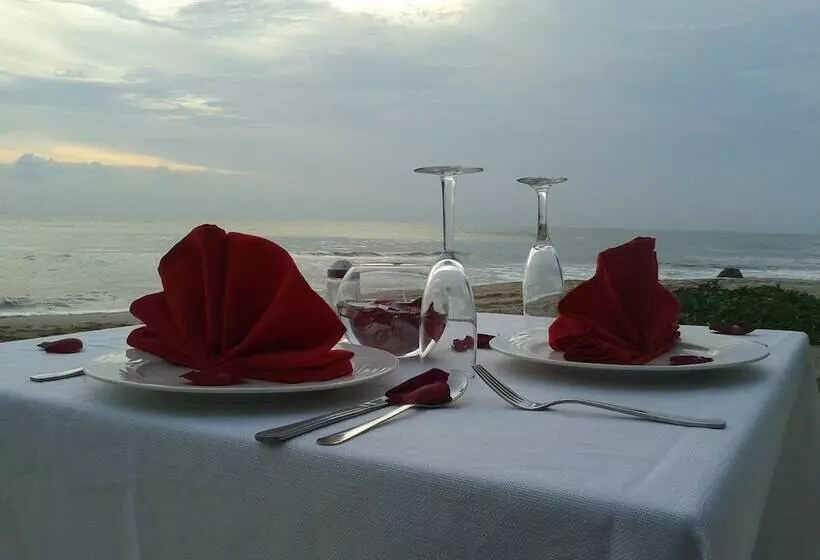 Hotelli Tronco Bay Inn