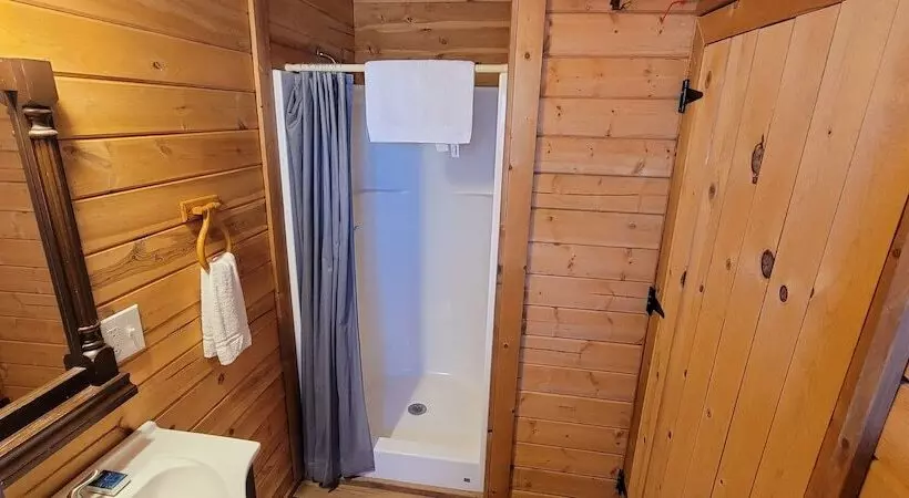 Motelli Stateline Cabins & Rv