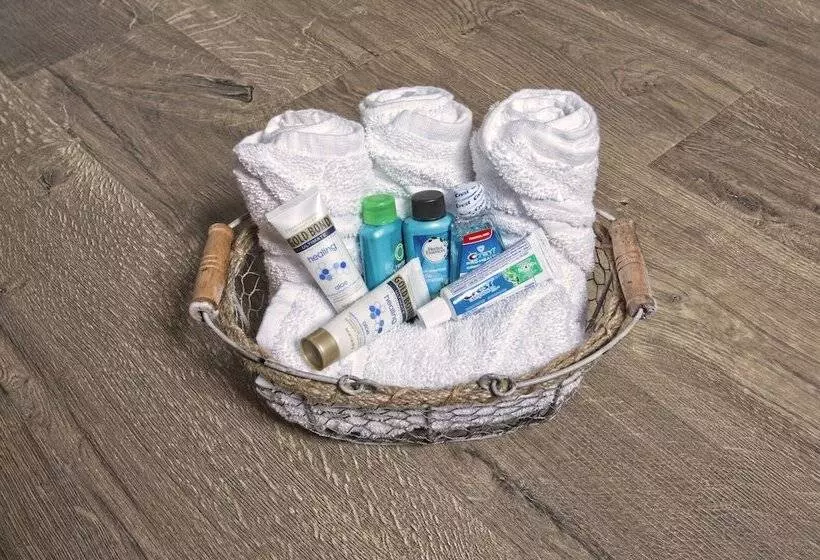 Motelli Stateline Cabins & Rv