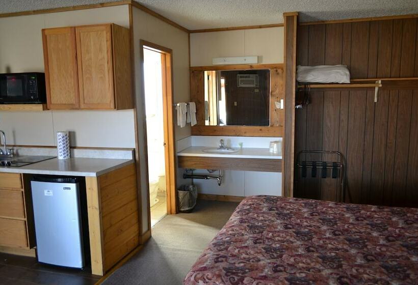 The Village Inn Motel And Restaurant