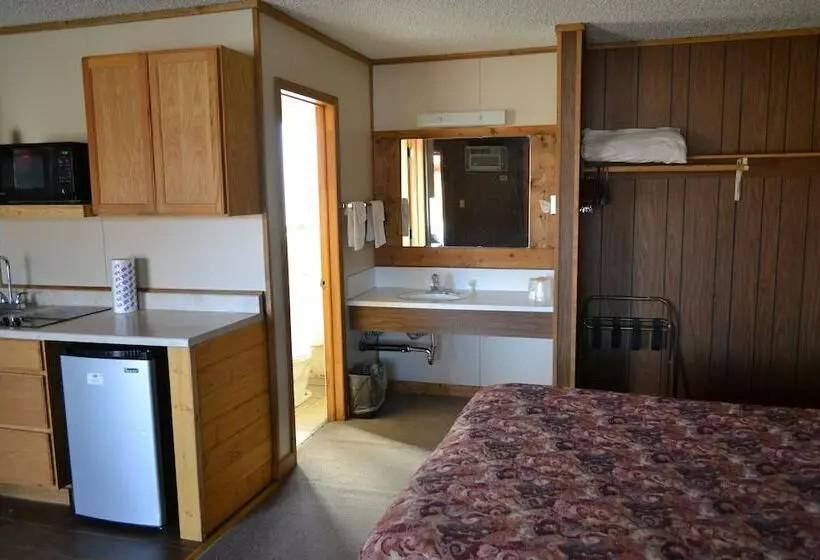 The Village Inn Motel And Restaurant