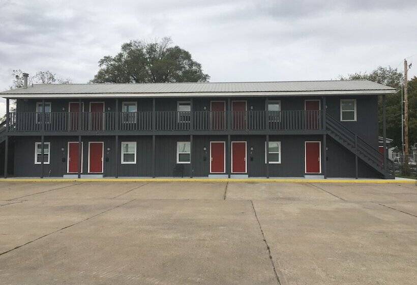 فندق على الطريق Tower Extended Stay Suites