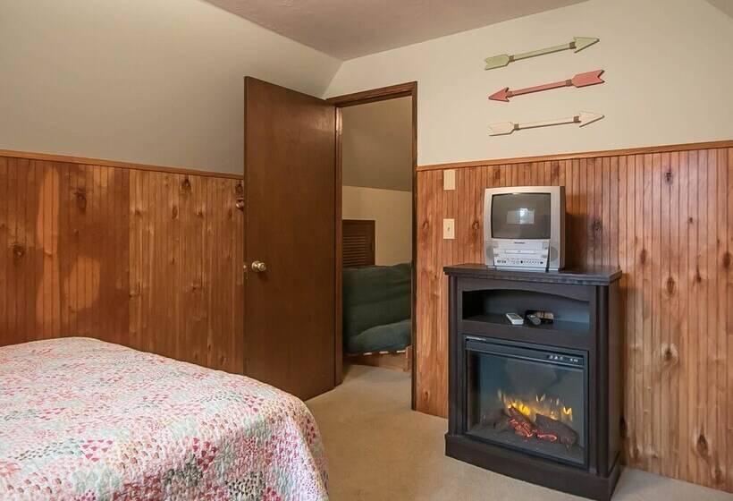 Ole Berg S Den In Lake Wenatchee