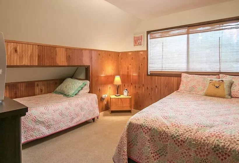 Ole  Berg S Den In Lake Wenatchee