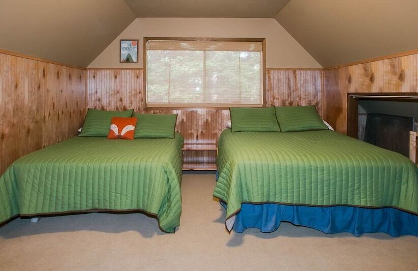 Ole Berg S Den In Lake Wenatchee