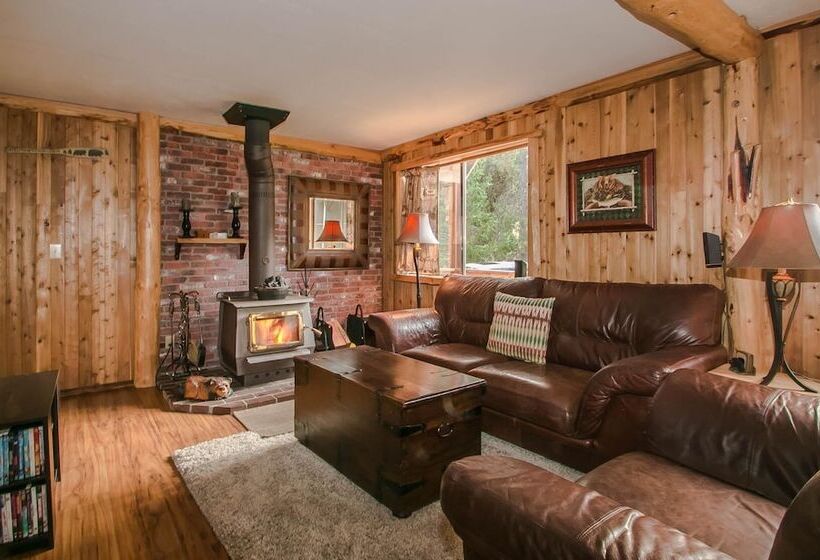 Ole Berg S Den In Lake Wenatchee