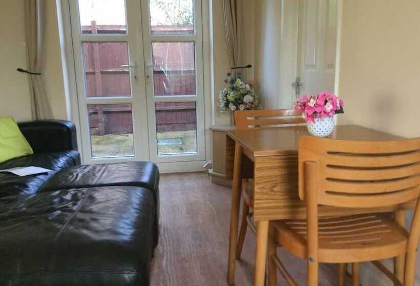 膳宿费 Cotefields Bed & Breakfast